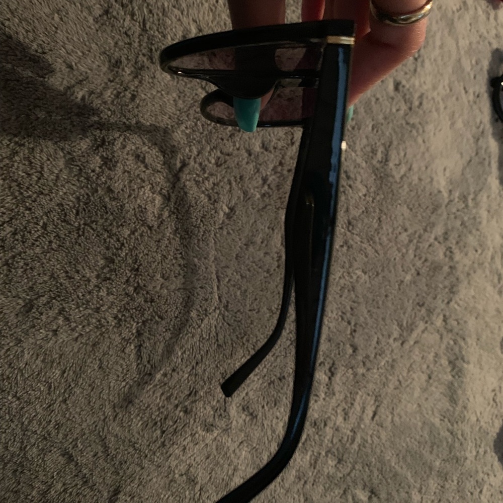 BLACK FLAT TOP SUNGLASSES!!!!!!